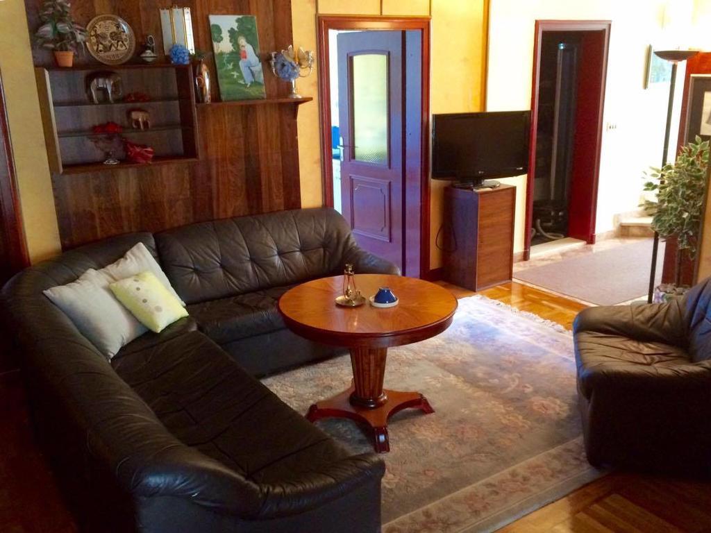 Guest House Vila Eli Herceg Novi Ngoại thất bức ảnh
